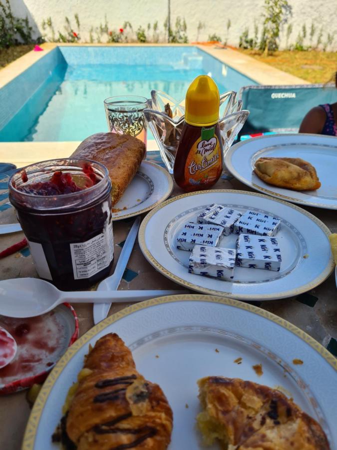 La Petite Villa Avec Piscine Pieds Dans L'Eau Sidi Rahal  Eksteriør billede